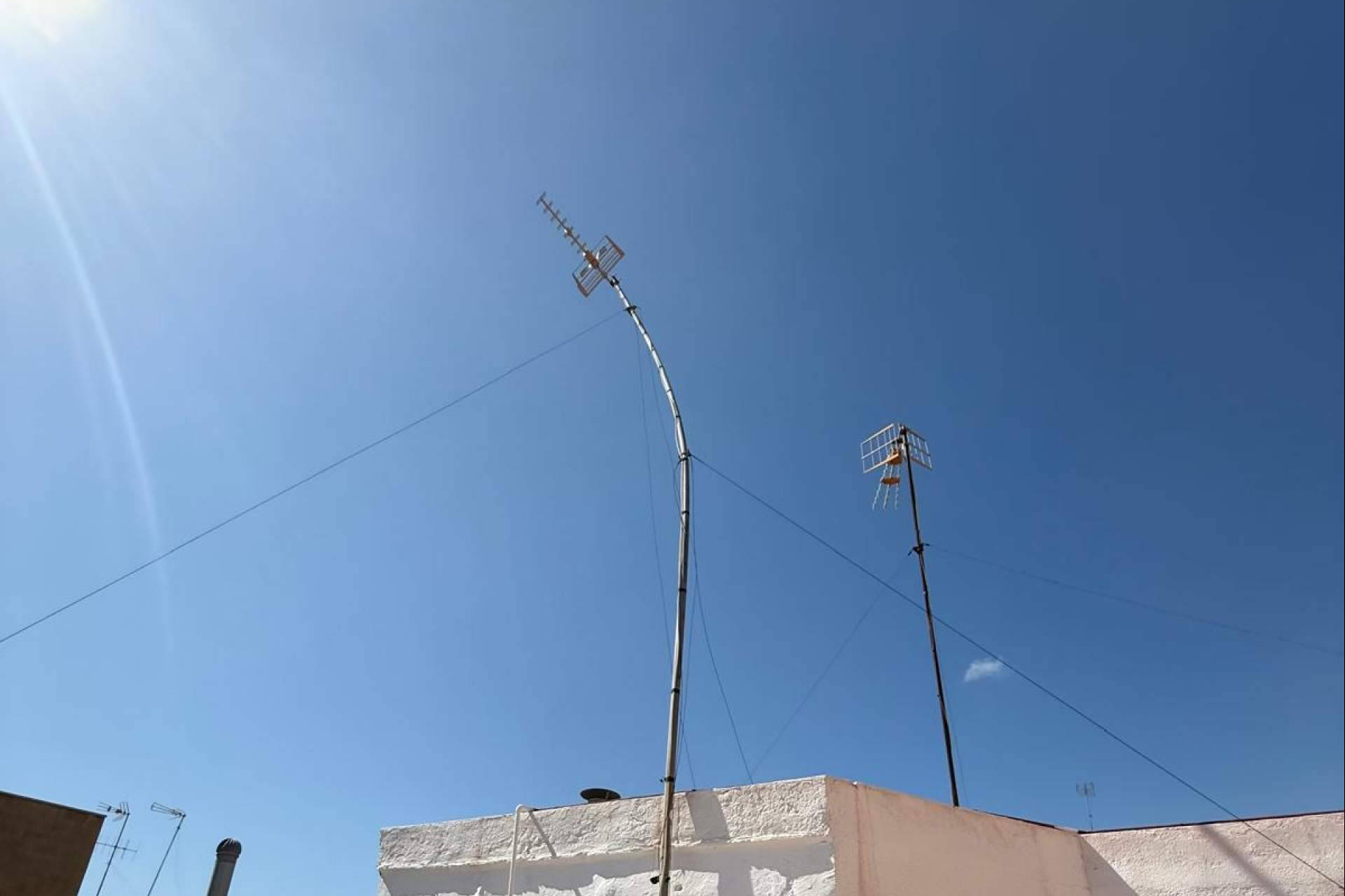 Antenistas Valencia despliega soluciones técnicas avanzadas en Puerto Sagunto
