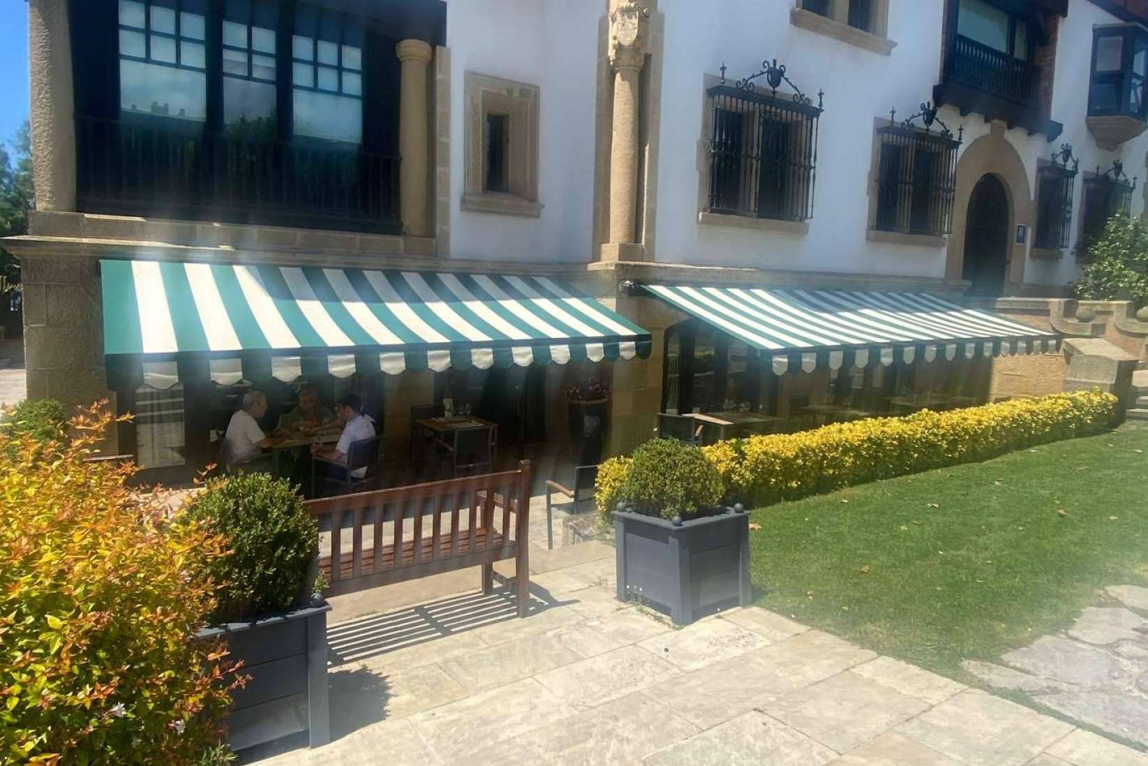 Hoteles y protección solar; Bilbotoldo marca la diferencia con innovación y calidad