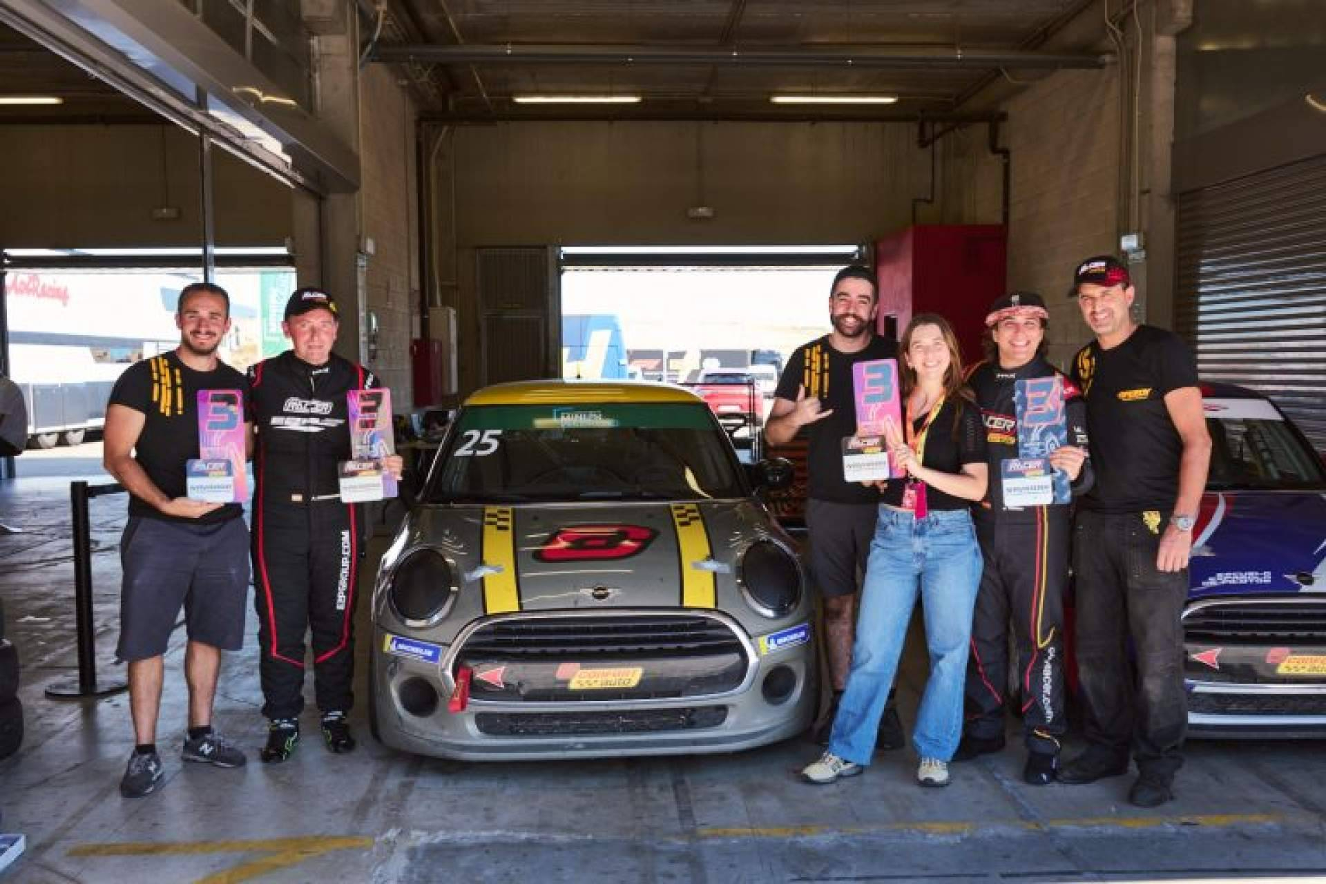 Sorpresas y máxima tensión en la Copa Racer Confortauto de Navarra con todo por decidir