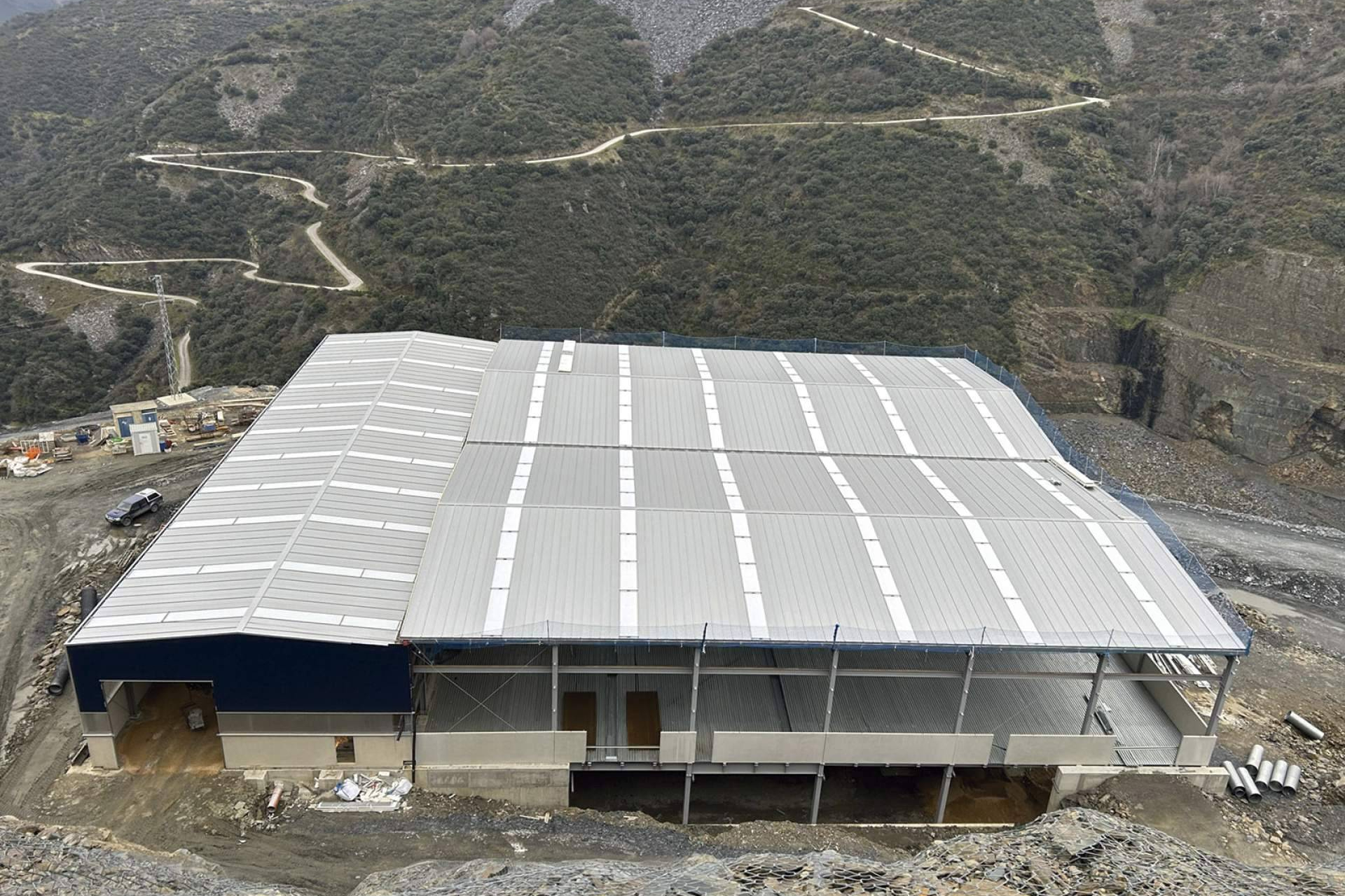 Instalaciones RPM ofrece soluciones personalizadas en estructuras metálicas para naves industriales y almacenes