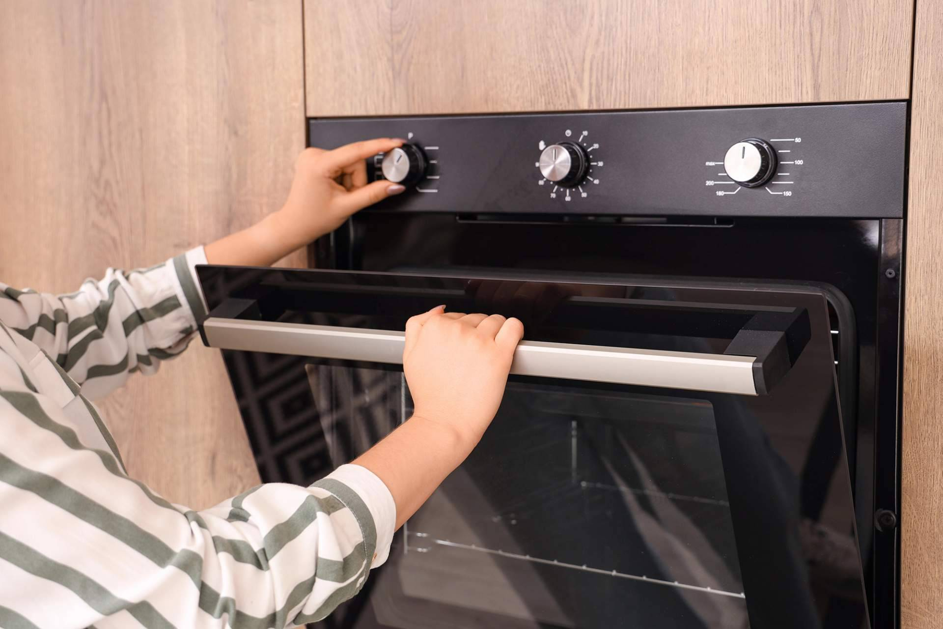 Reparación de hornos eléctricos en Tenerife, Con Arreglo a Domicilio no paga por el desplazamiento