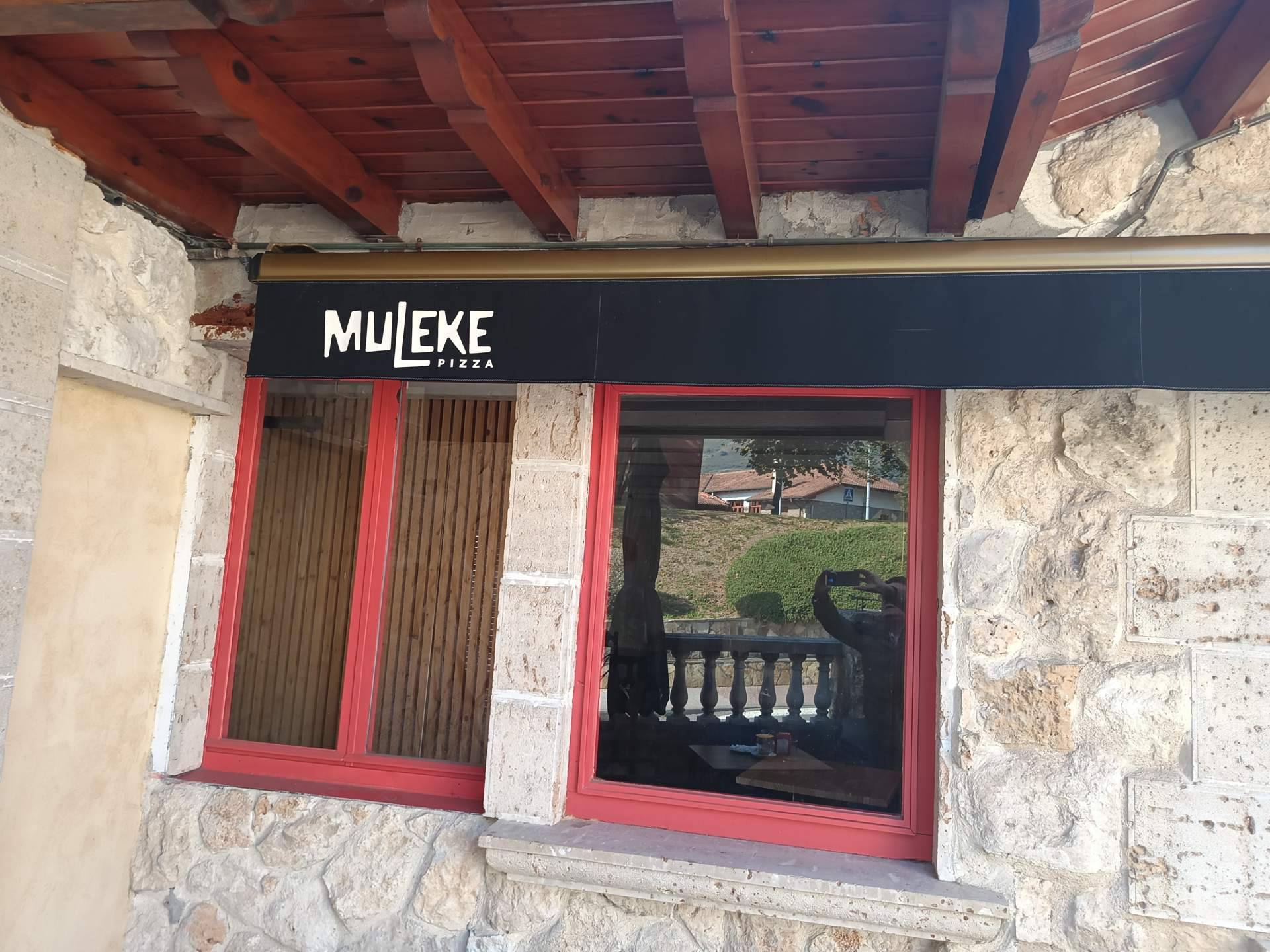 Bilbotoldo transforma espacios de hostelería con protección solar personalizada y estructuras impermeables
