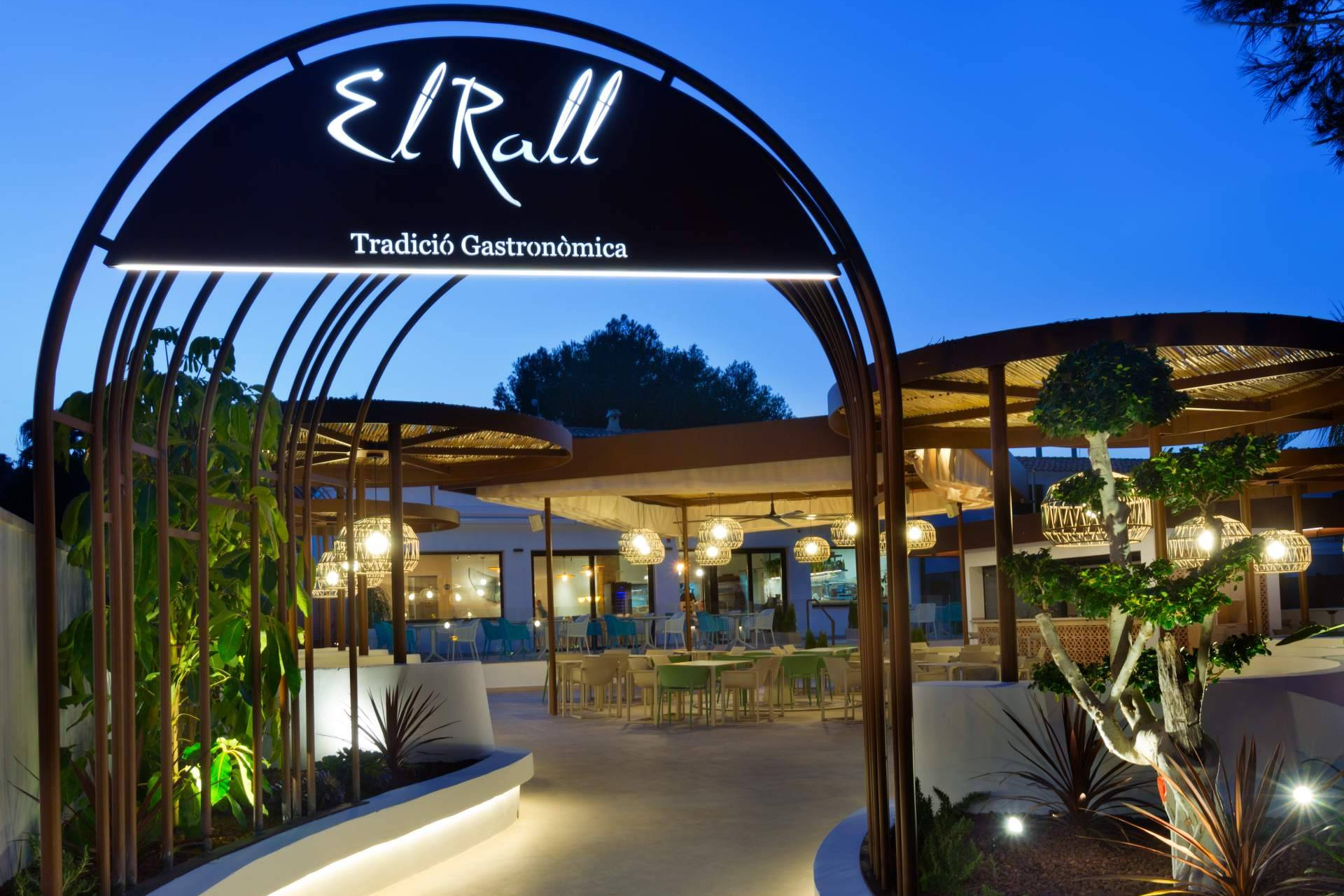 La Fustera acoge El Rall, un restaurante mediterráneo centrado en la cocina de temporada y cercanía