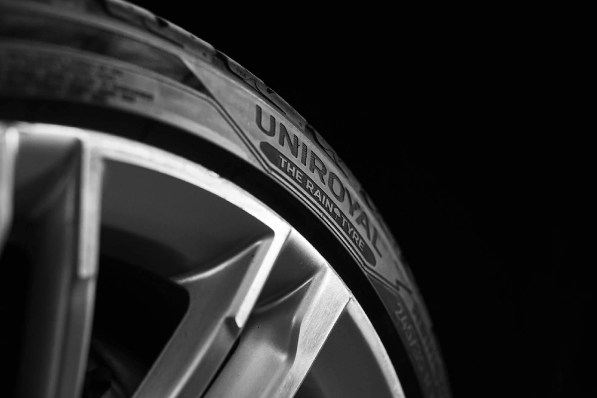La marca japonesa Toyo se incorpora a la oferta de Neumáticos Porpoco para turismos y SUV