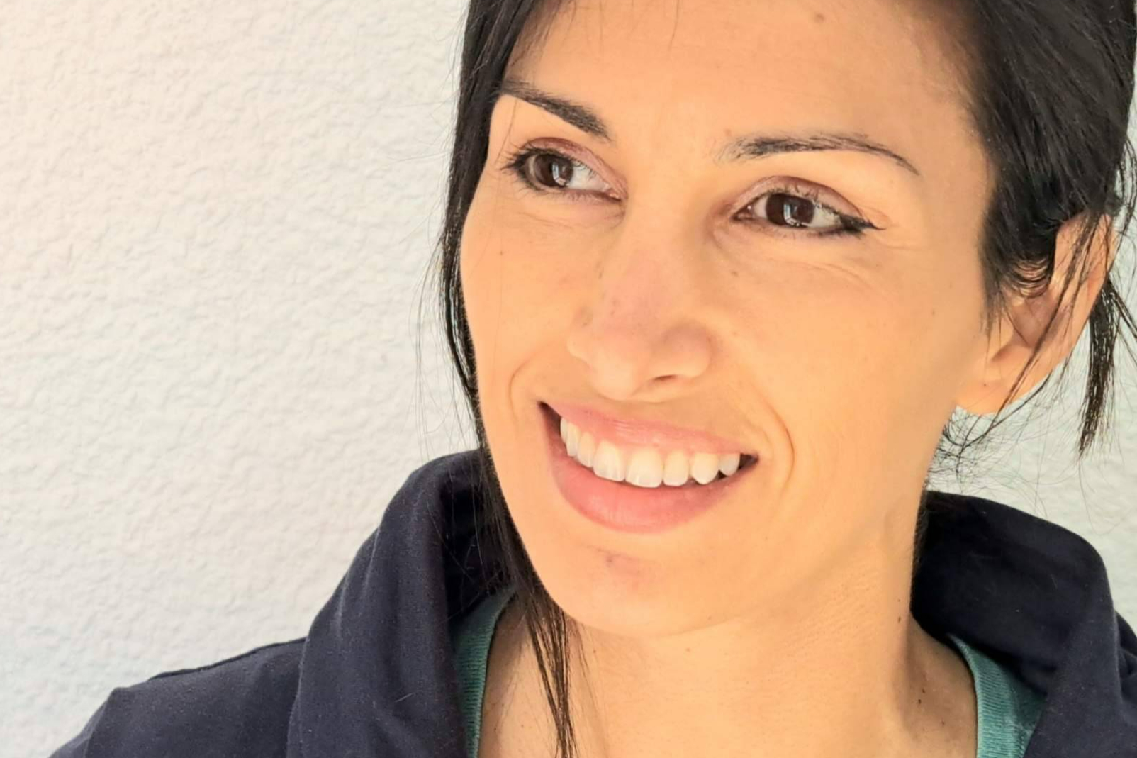 Eli Parreño, la terapeuta integrativa que impulsa mejoras en Parkinson con un enfoque no farmacológico