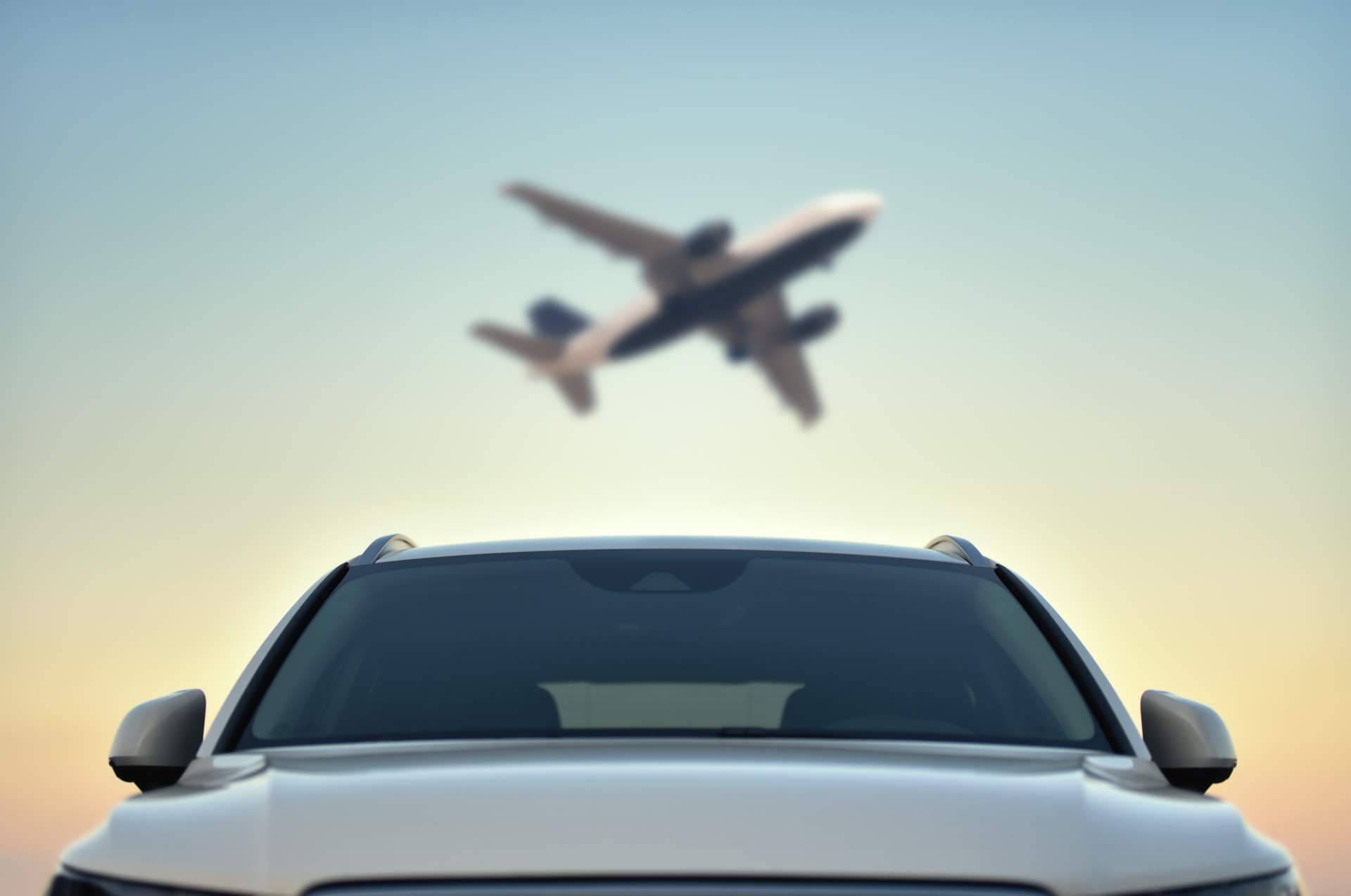 Viajeros eligen parking aeropuerto Alicante por seguridad y servicio directo a la terminal