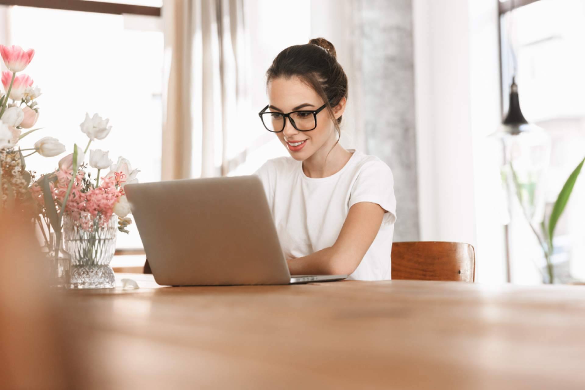 Modelos digitales como Devuelving transforman el panorama de las franquicias online en España