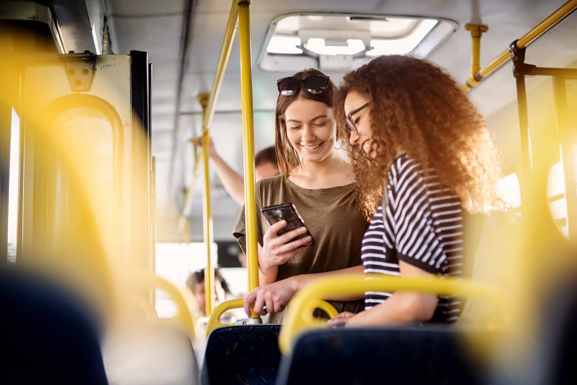 ¿Cómo obtener CAP y carnet de camión o autobús gratis en la Comunidad de Madrid?