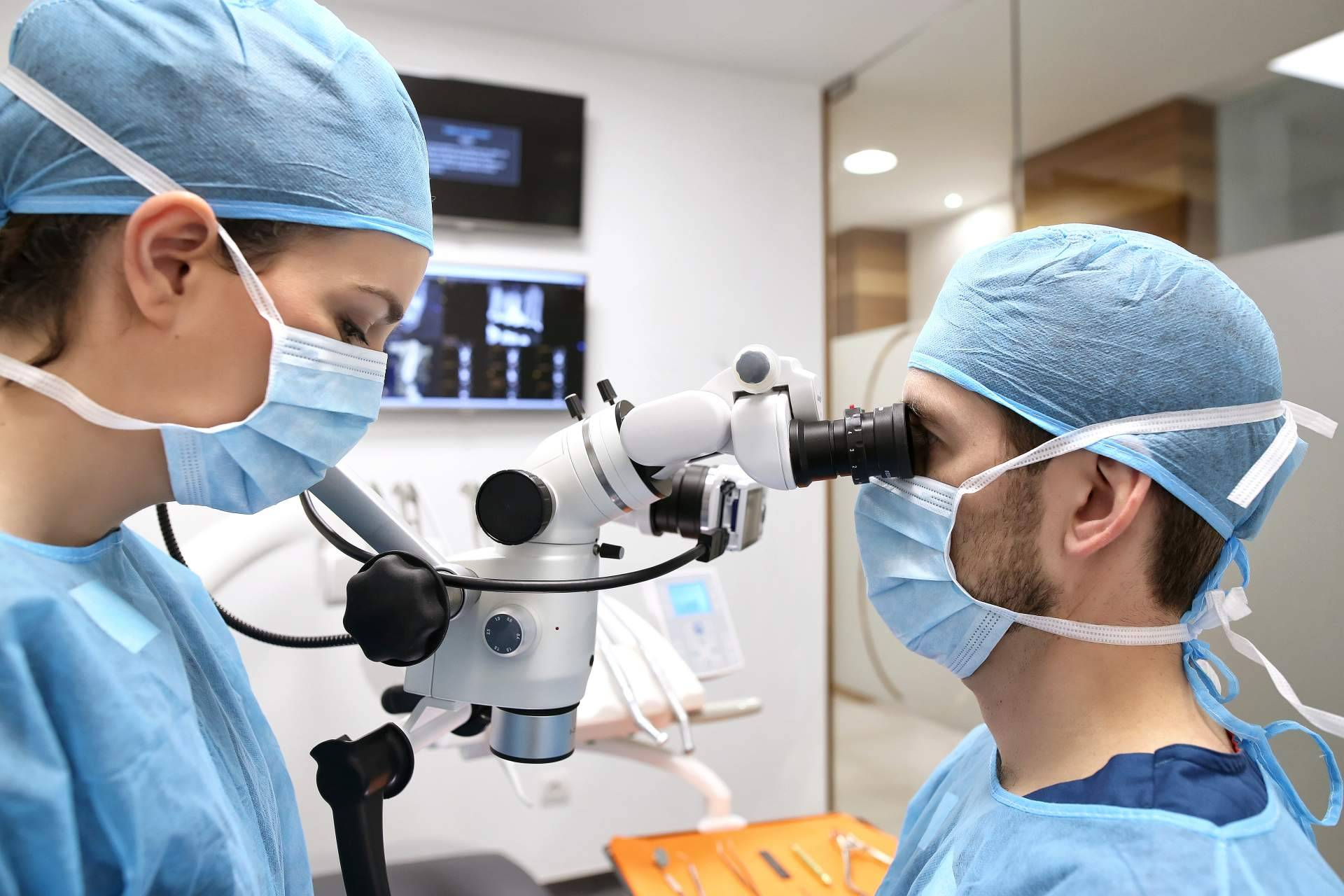 Clínica Dental Zoe destaca en Zaragoza por su endodoncia con microscopio y un enfoque clínico de alta calidad