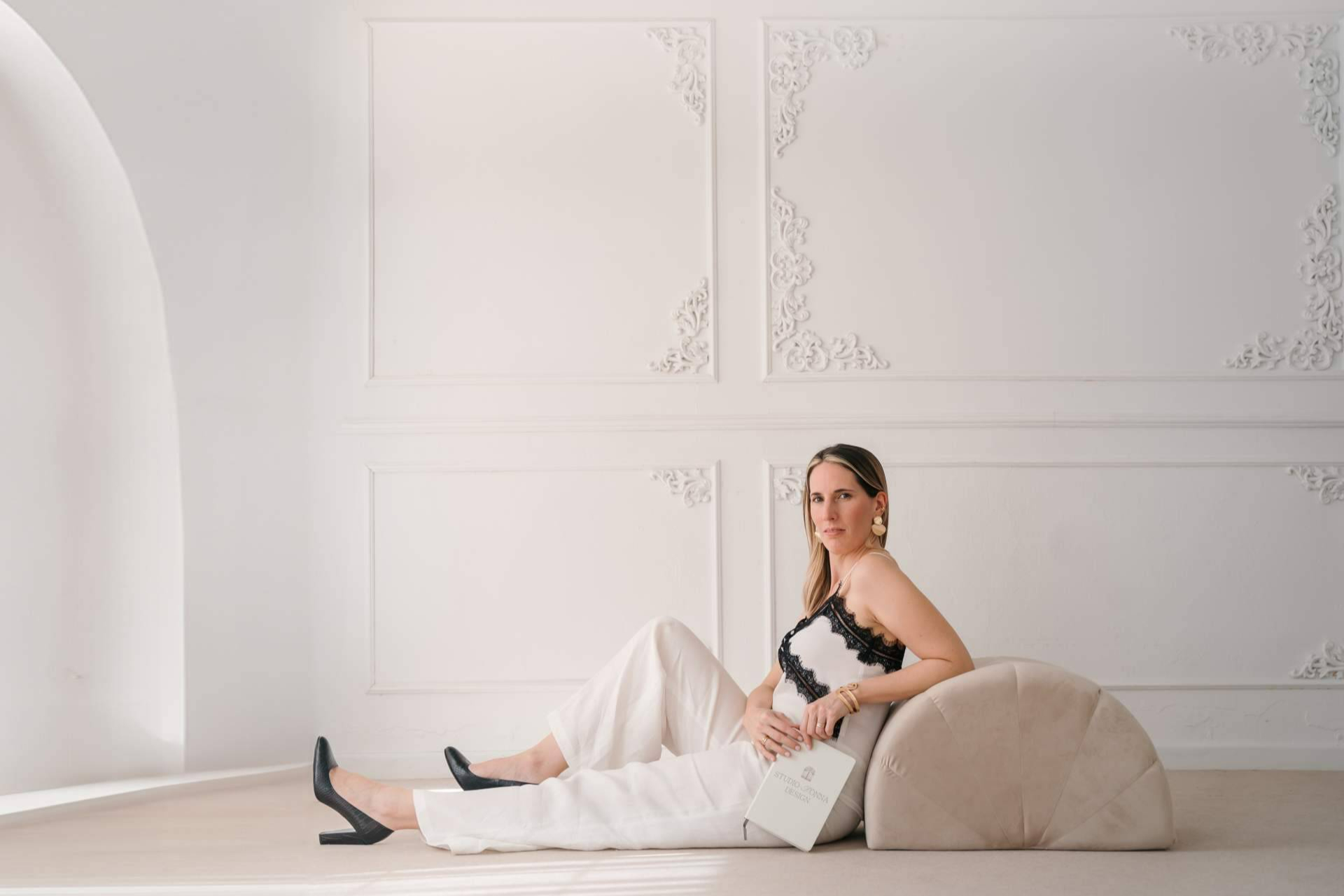 Reformas que mejoran la experiencia de vivir en casa; diseño emocional, luz natural y materiales nobles