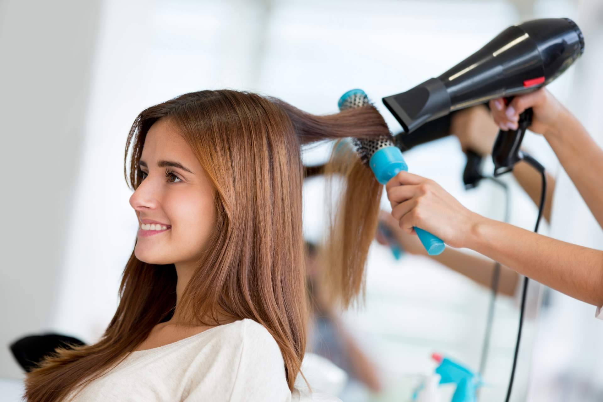 Cómo el diseño de salón de belleza influye en la rentabilidad y la percepción de marca