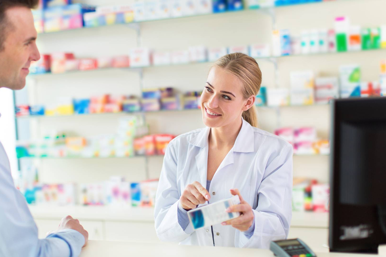 Urbagesa Farmacias realizará un sorteo de desfibrilador con curso de RCP en Infarma Madrid 2026