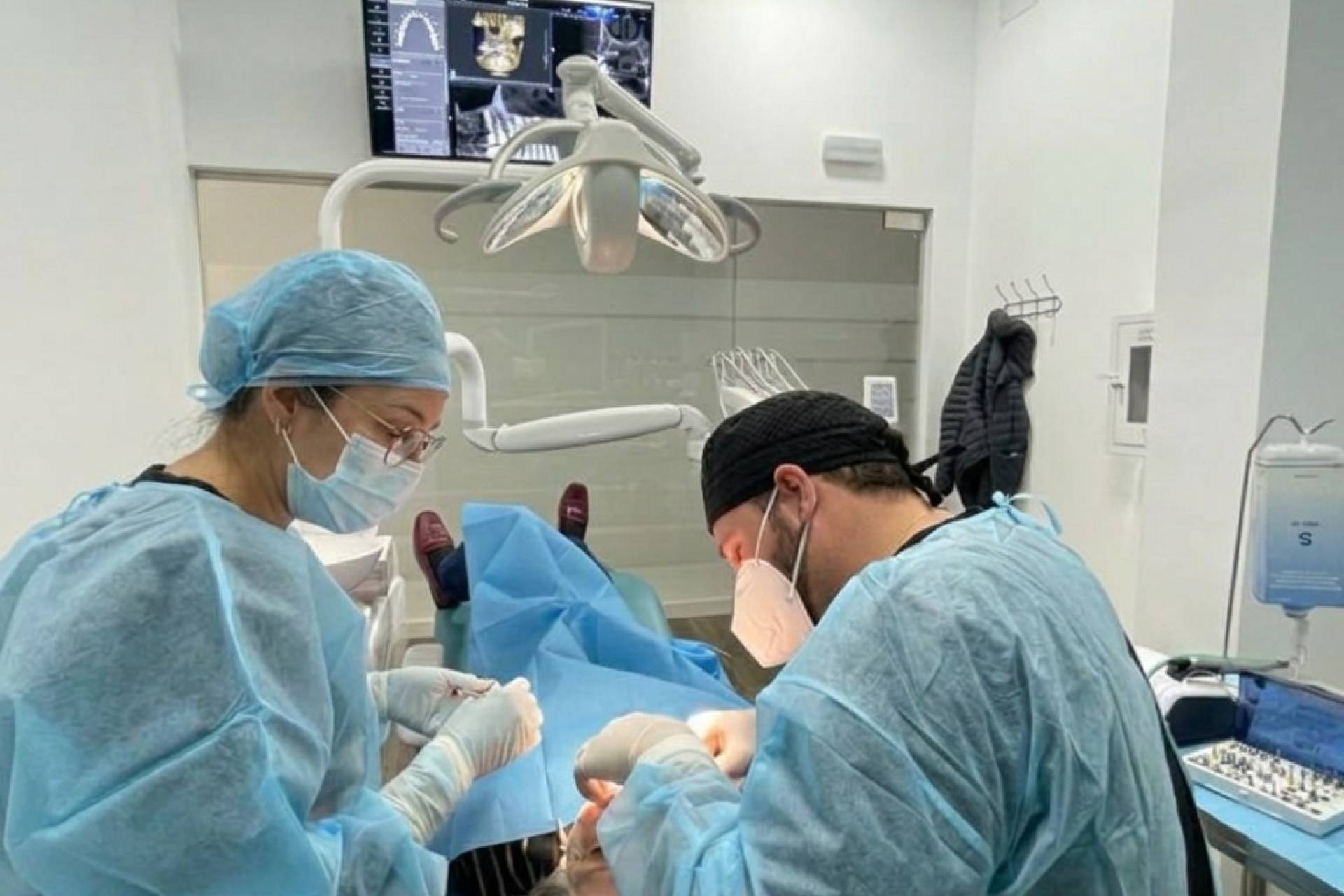 Implantes dentales con carga inmediata, la propuesta de BR Dental Móstoles con BR Immediate Smile