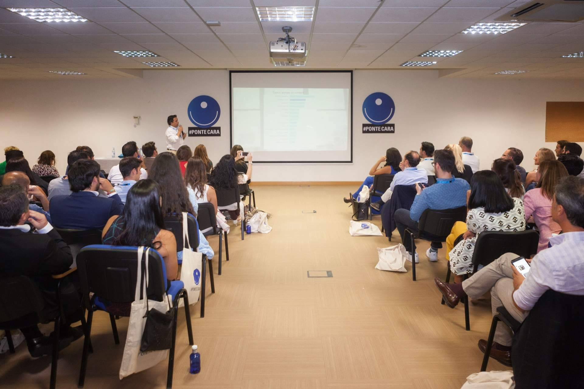 El evento de networking PonteCara apuesta por una forma más directa, humana y real de conectar profesionales
