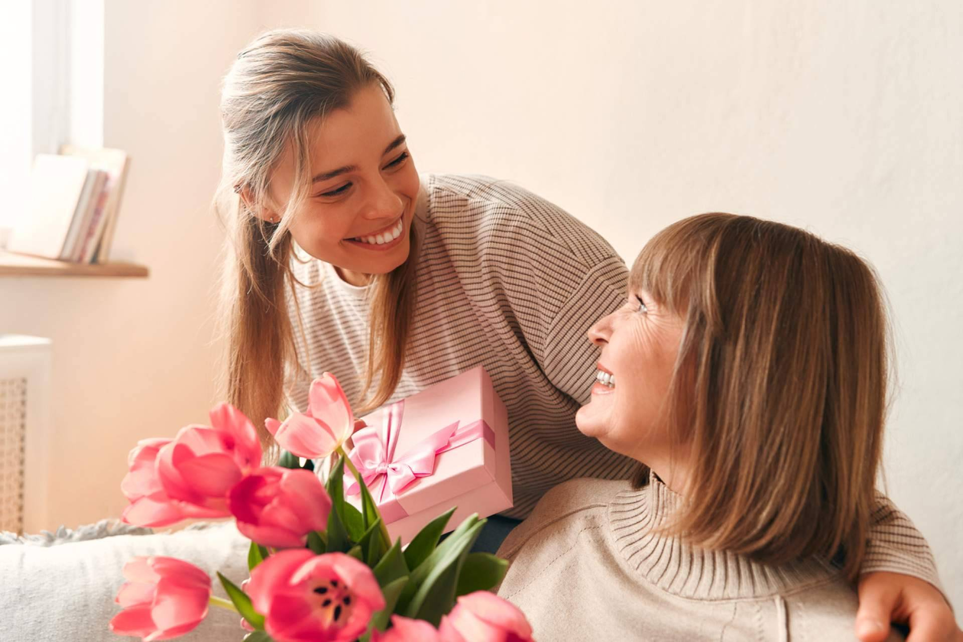 Elegir fragancias para regalar, la propuesta de perfumes Oriflame para sorprender a mamá