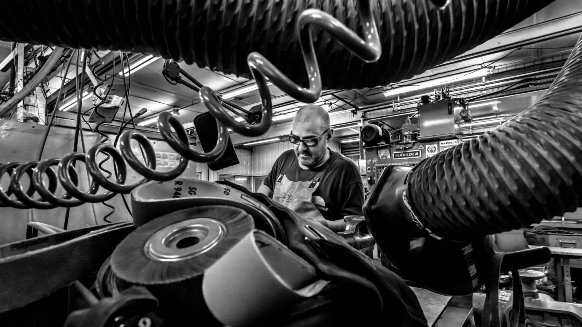 La fotografía corporativa encuentra en José Luis Iniesta, una nueva dimensión documental