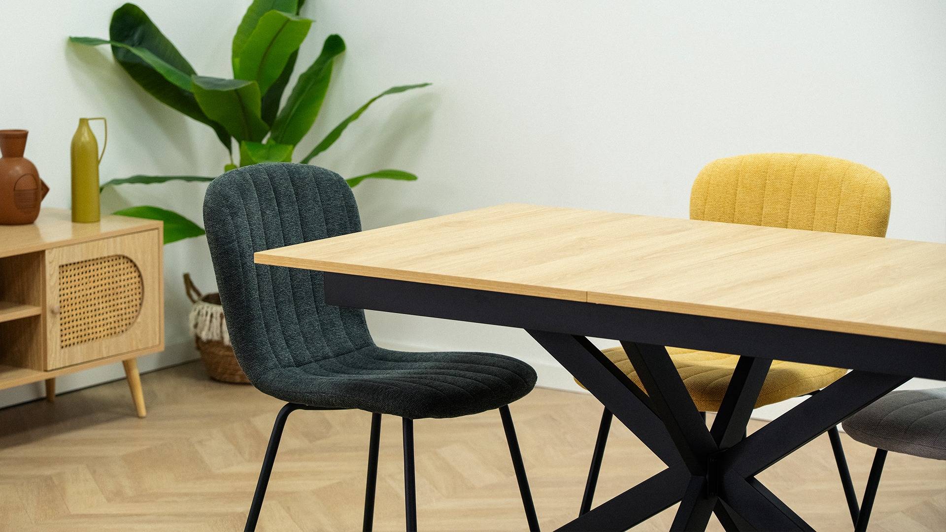 Top Mueble amplía su catálogo de muebles de comedor con diseños funcionales y actuales